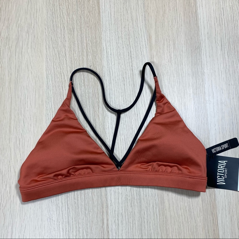 NWT Victoria Secret Sports Bra